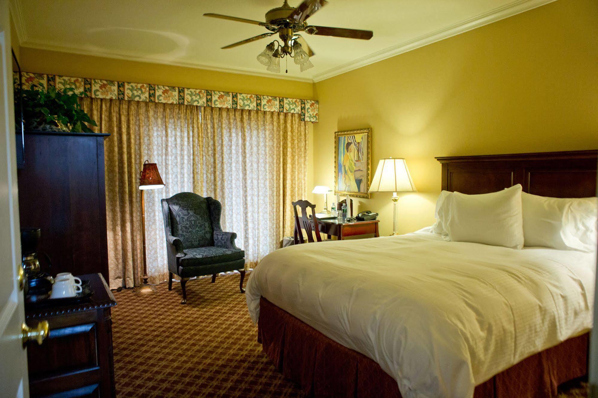 The Sanford House Inn & Spa Arlington Exteriér fotografie