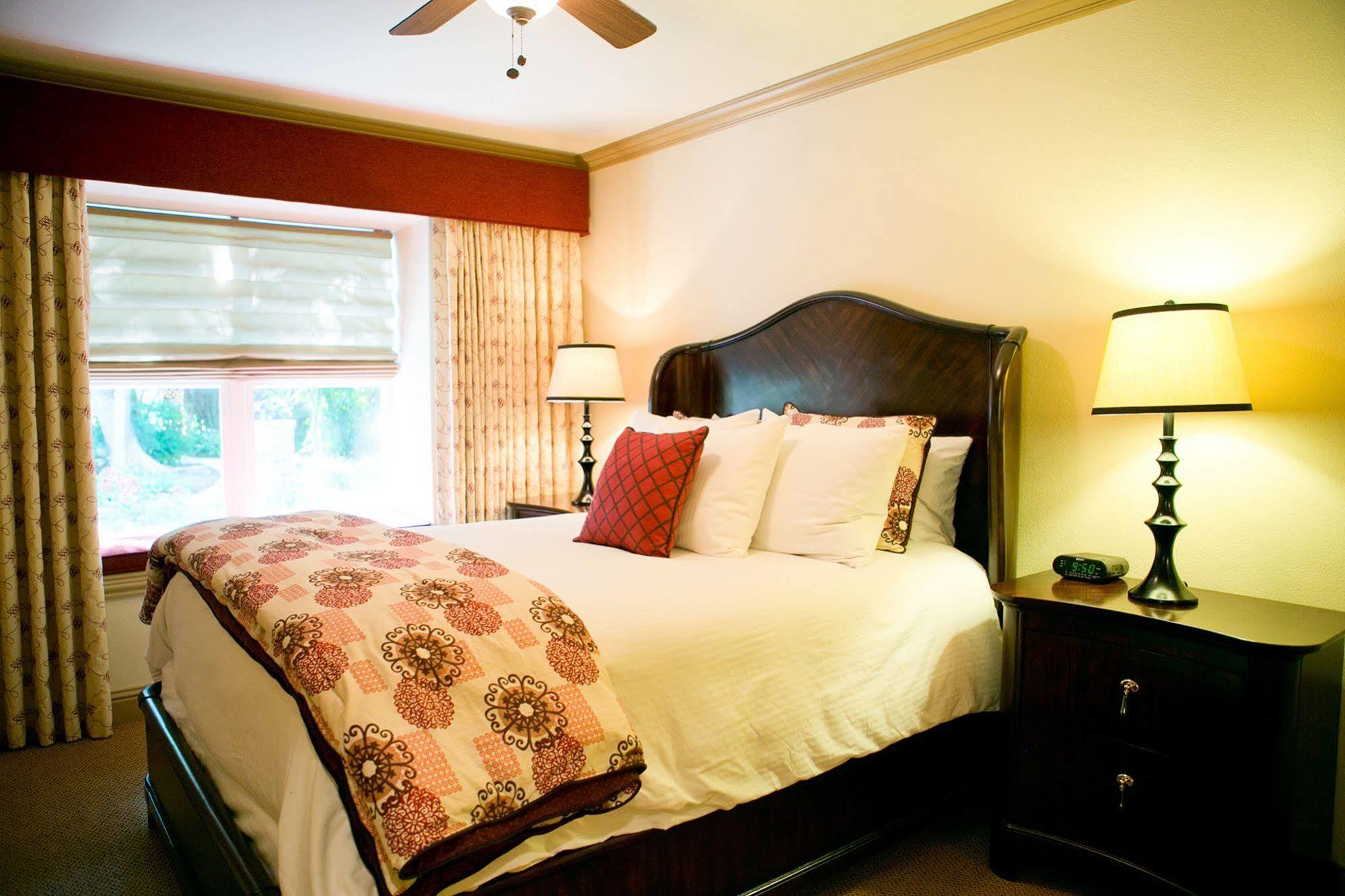 The Sanford House Inn & Spa Arlington Exteriér fotografie